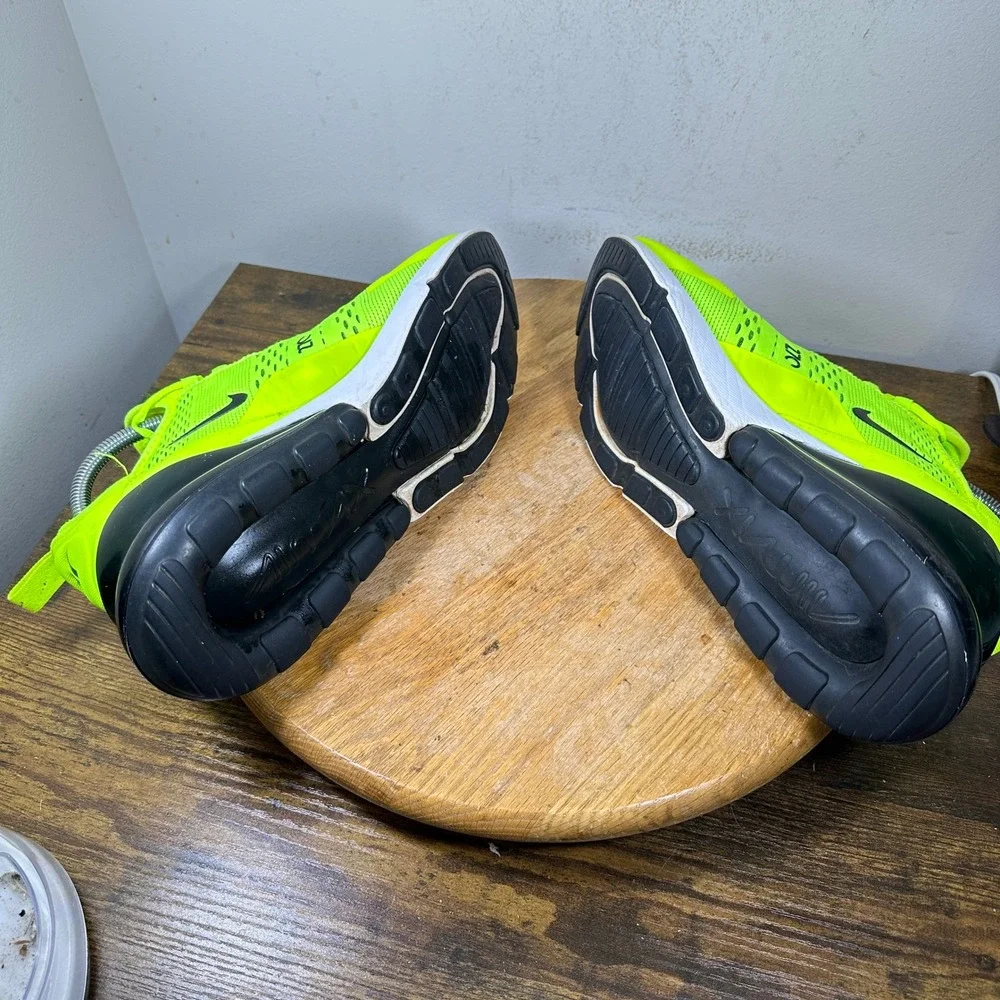 Nike Air Max 270 Volt Neon Yellow Black Running Shoes AH8050-701 Mens 9.5